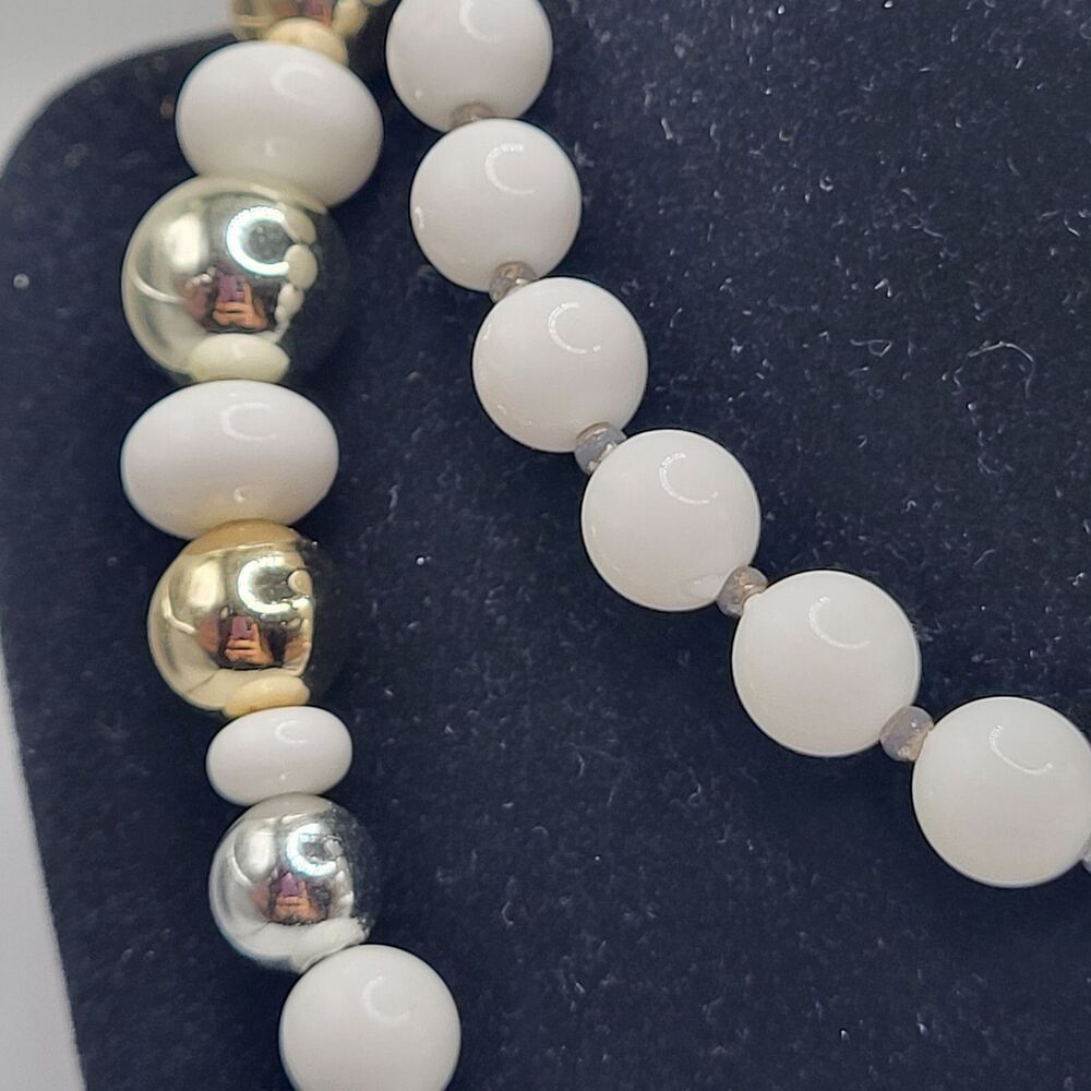 Vintage 60s Chunky White Bauble Beaded Necklace 30in